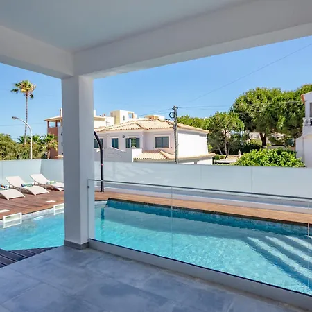 Crystal Bay Vila
